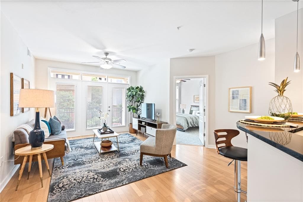 2 bedroom, 2 bathroom, 1,166 sq ft condominium sold at 390 17th Street 3003, Atlanta, GA 30363