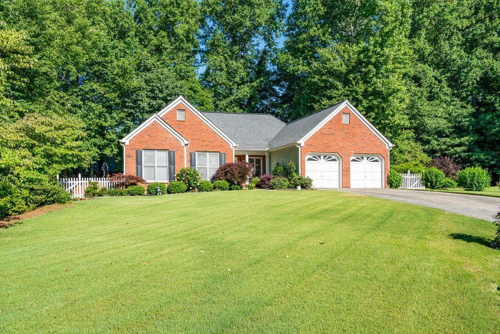 2854 CARMAIN Drive, Marietta, GA 30064 — most recent listing photo