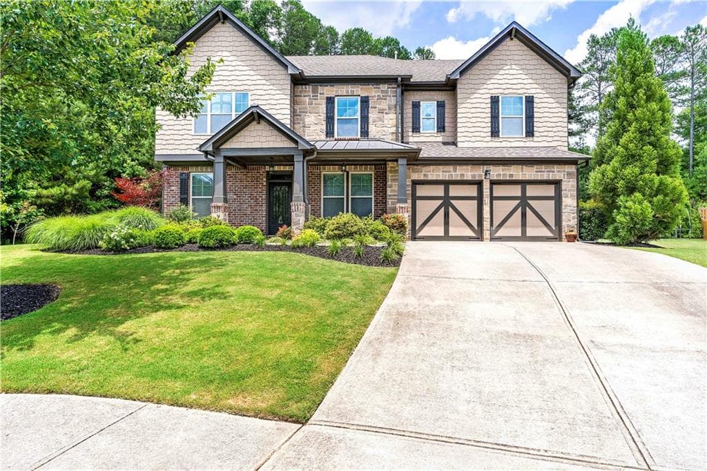 5 bedroom, 3 bathroom, 3,834 sq ft single family residence sold at 4015 Tivoli Way, Alpharetta, GA 30004