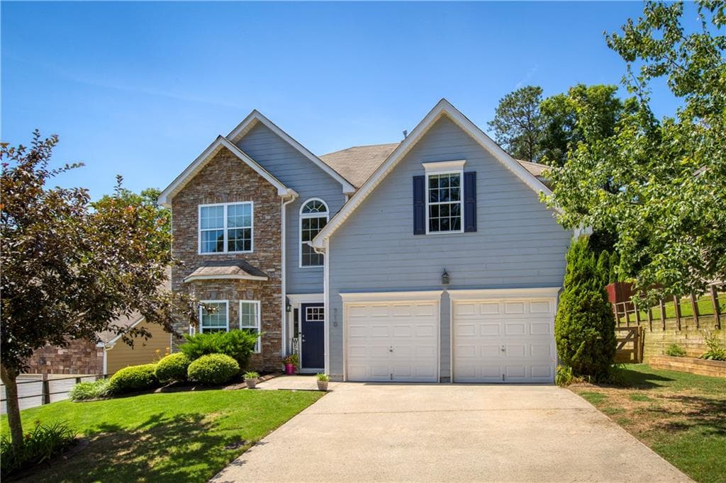 710 Moonlight Way, Suwanee, GA 30024 — most recent listing photo
