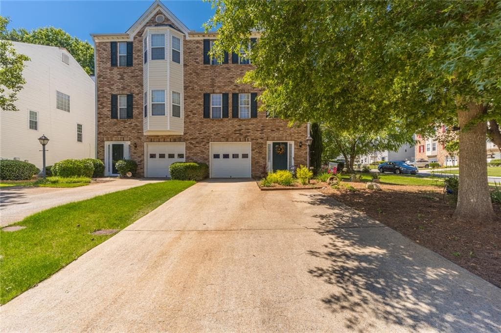 2 bedroom, 4 bathroom, 1,420 sq ft townhouse sold at 2580 Thorngate Way, Acworth, GA 30101