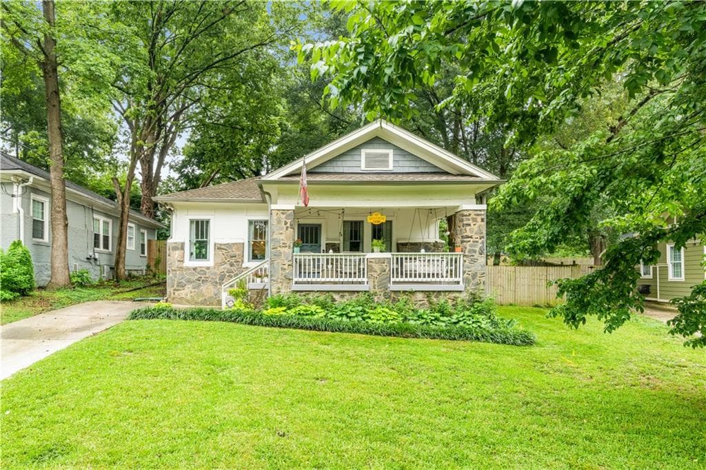 3 bedroom, 2 bathroom, 1,495 sq ft single family residence sold at 1498 Westwood Avenue, Atlanta, GA 30310
