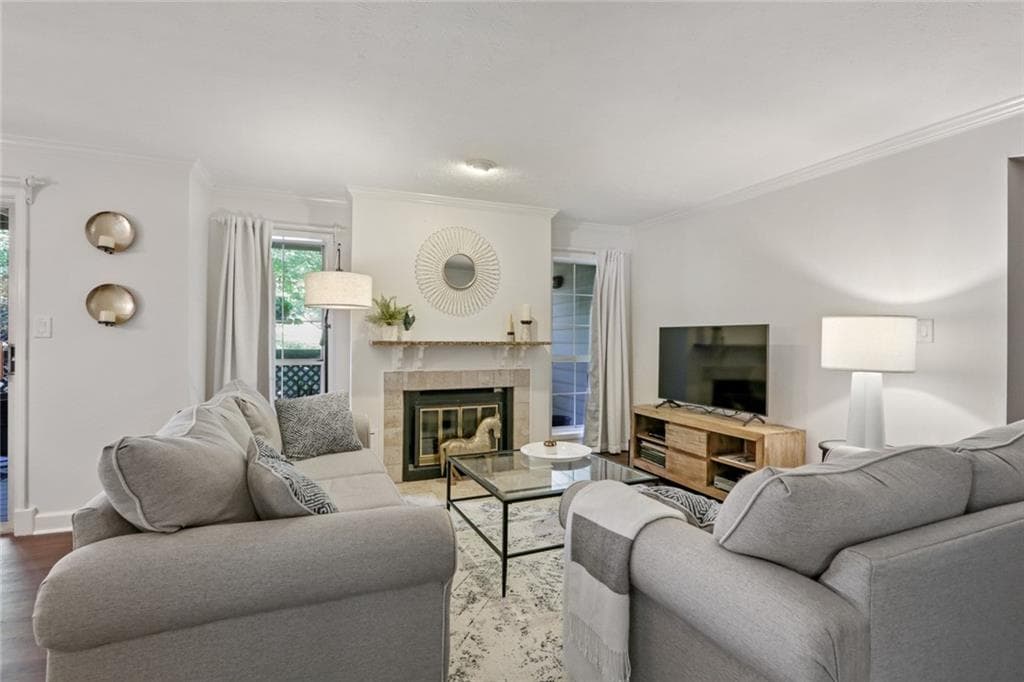 2 bedroom, 2 bathroom, 1,304 sq ft condominium sold at 1354 Weatherstone Way, Atlanta, GA 30324