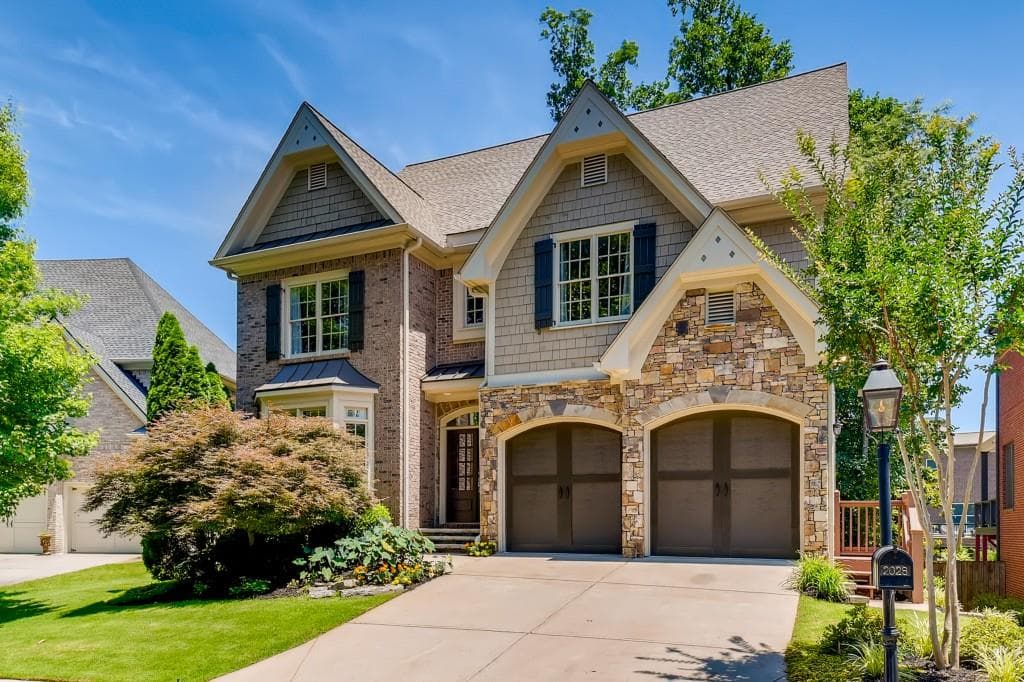 2028 Mendenhall Circle, Brookhaven, GA 30341 — most recent listing photo