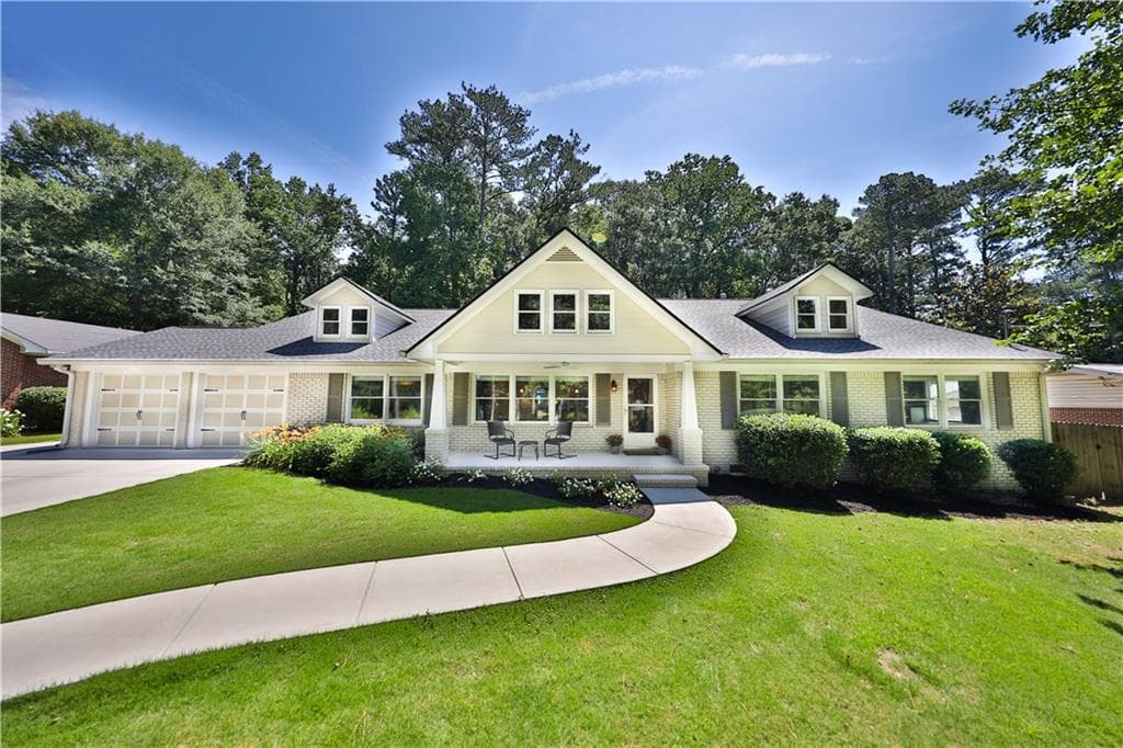 4 bedroom, 4 bathroom, 3,200 sq ft single family residence sold at 3274 Embry Circle, Atlanta, GA 30341