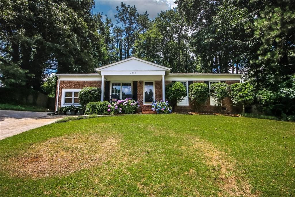 3 bedroom, 2 bathroom, 1,250 sq ft single family residence sold at 2350 Brenda Drive, Smyrna, GA 30080
