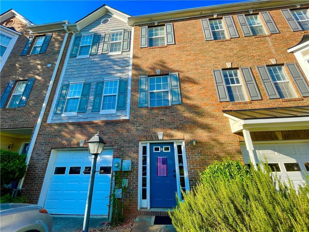 3 bedroom, 4 bathroom, 1,809 sq ft townhouse sold at 2213 Mill Garden Place, Buford, GA 30519