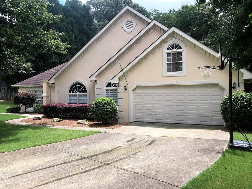 3 bedroom, 2 bathroom, 2,679 sq ft single family residence sold at 1683 Stonegate Way, Snellville, GA 30078