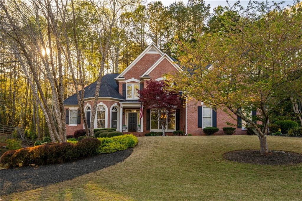 5 bedroom, 5 bathroom, 4,843 sq ft single family residence sold at 2045 Fairway Crossing Drive, Woodstock, GA 30188