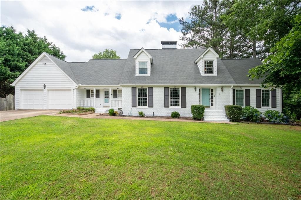 323 WALNUTWOOD Trail, Roswell, GA 30075 — most recent listing photo