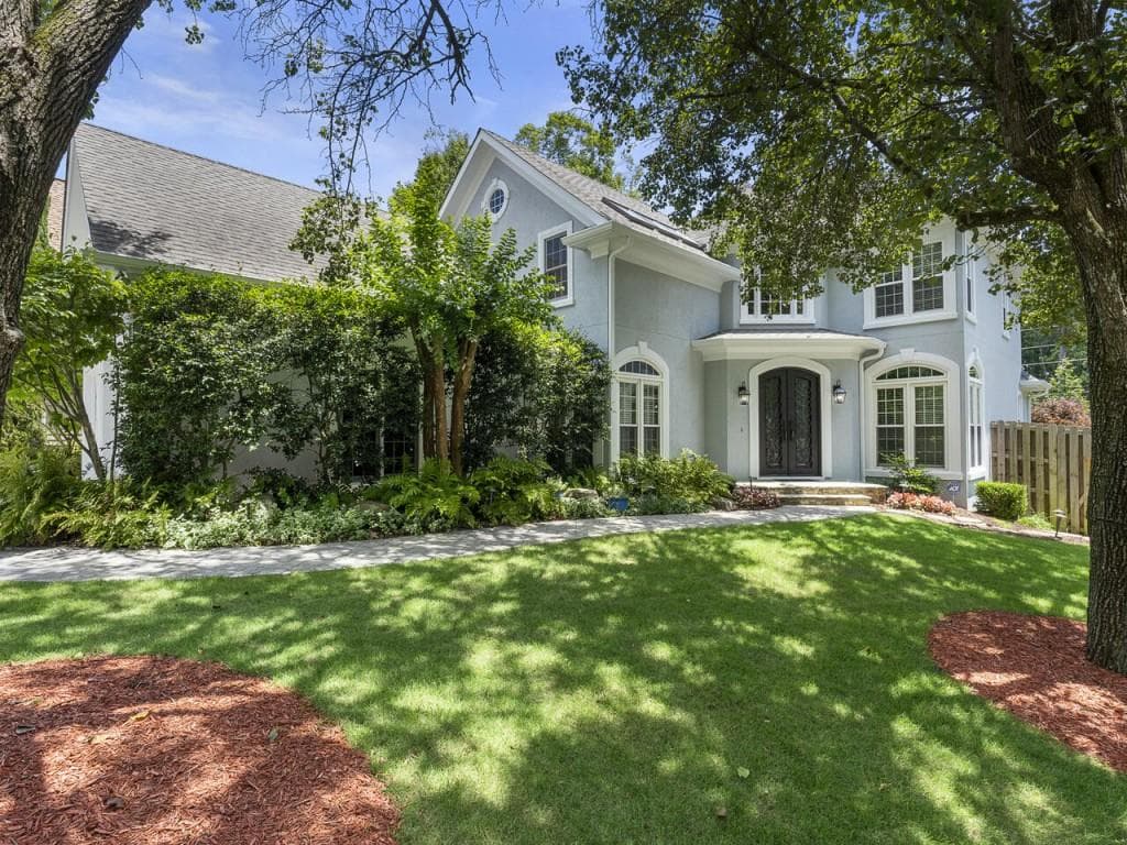 4555 Windsor Park Place, Sandy Springs, GA 30342 — most recent listing photo