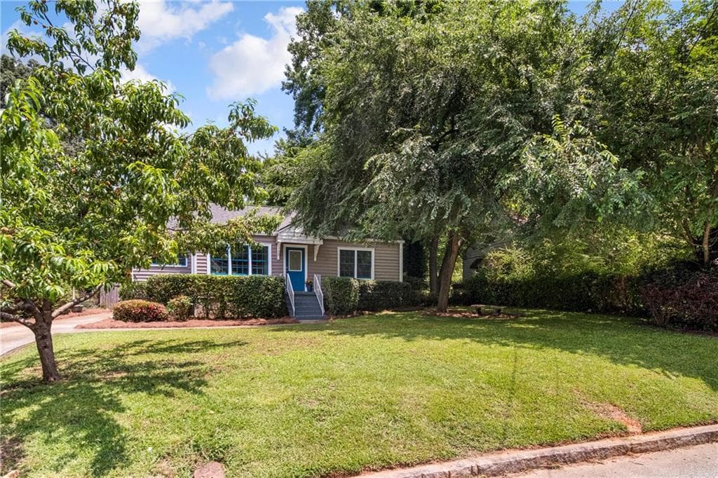 3 bedroom, 2 bathroom, 1,408 sq ft single family residence sold at 1686 Van Vleck Avenue, Atlanta, GA 30316