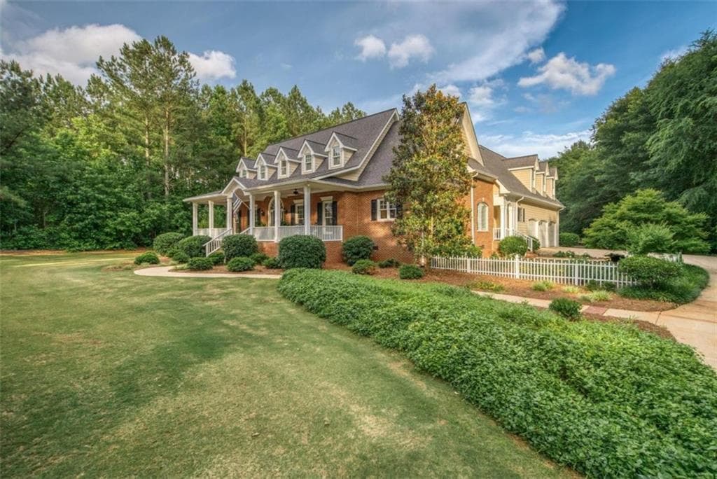 4 bedroom, 5 bathroom single family residence sold at 1101 Lexington Court, Bishop, GA 30621