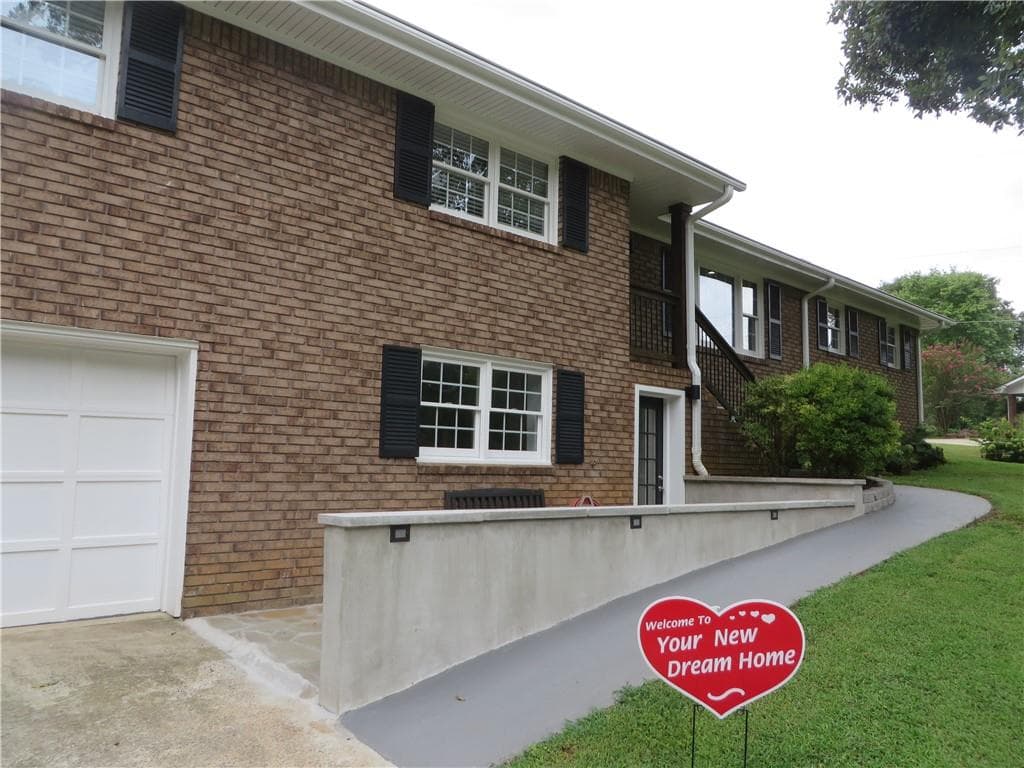 3985 Ebenezer Road, Marietta, GA 30066 — most recent listing photo