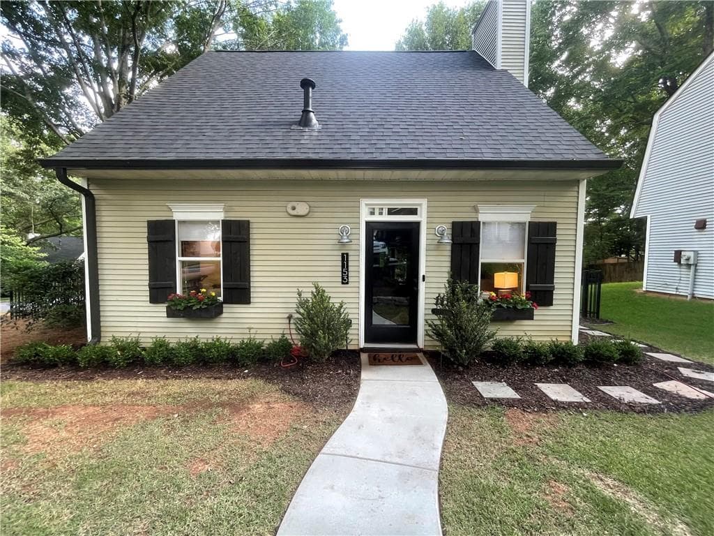 2 bedroom, 3 bathroom, 1,458 sq ft single family residence sold at 1153 Haven Brook Lane, Brookhaven, GA 30319