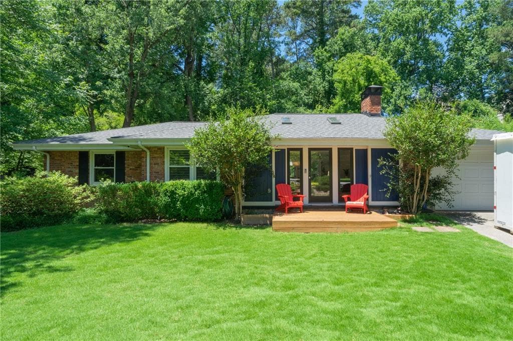 2 bedroom, 2 bathroom, 1,452 sq ft single family residence sold at 1422 BROOK VALLEY Lane, Atlanta, GA 30324