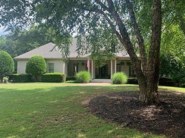 6 bedroom, 4 bathroom single family residence sold at 2590 Hopewell Plantation Drive, Alpharetta, GA 30004