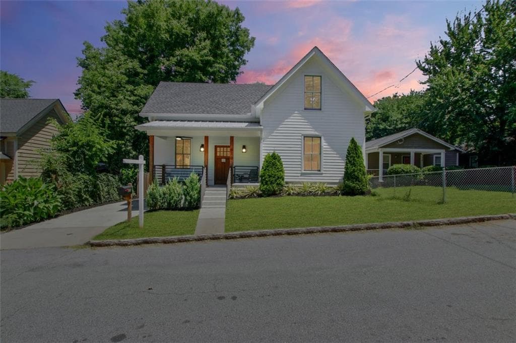 3 bedroom, 3 bathroom, 1,600 sq ft single family residence sold at 870 Kirkwood Avenue, Atlanta, GA 30316