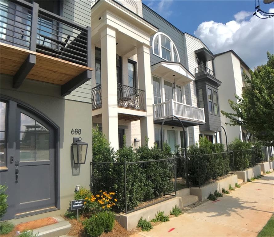 2 bedroom, 2 bathroom, 976 sq ft townhouse sold at 700 Exchange Street, Atlanta, GA 30315