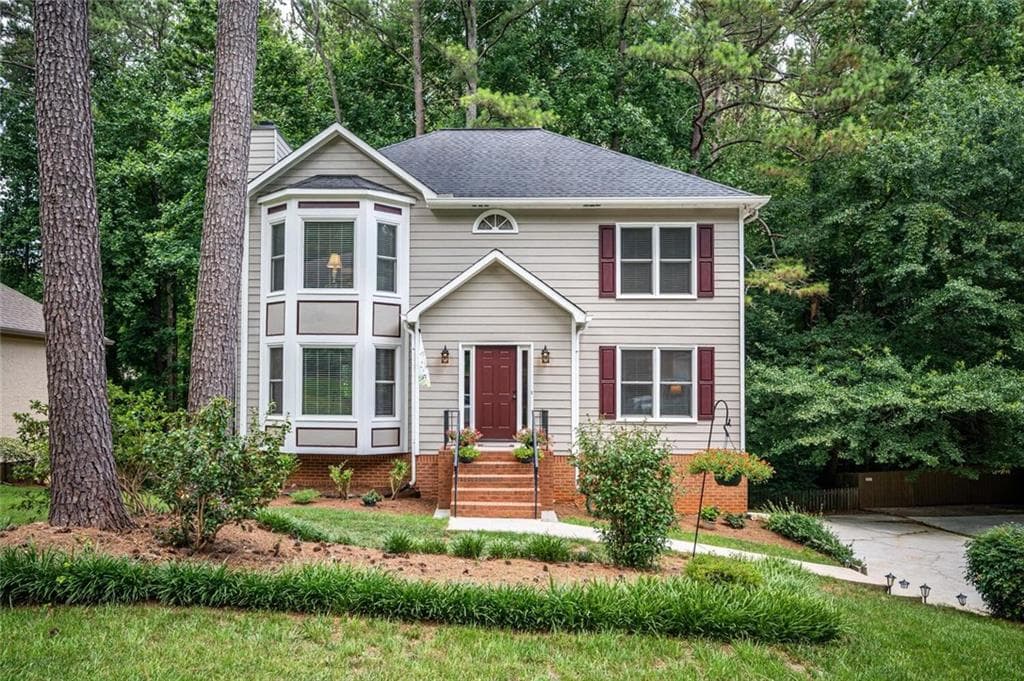 3 bedroom, 3 bathroom, 2,354 sq ft single family residence sold at 2928 Milford Lane, Marietta, GA 30008