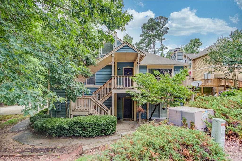 3 bedroom, 3 bathroom, 1,892 sq ft condominium sold at 3071 Steeplechase, Alpharetta, GA 30004