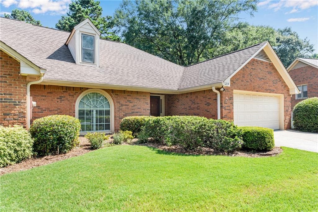 2 bedroom, 2 bathroom, 2,521 sq ft townhouse sold at 215 Brickleberry Drive, Roswell, GA 30075