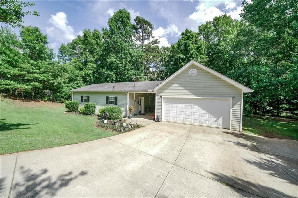 2 bedroom, 1 bathroom single family residence sold at 5080 Truman Mountain Road, Gainesville, GA 30506