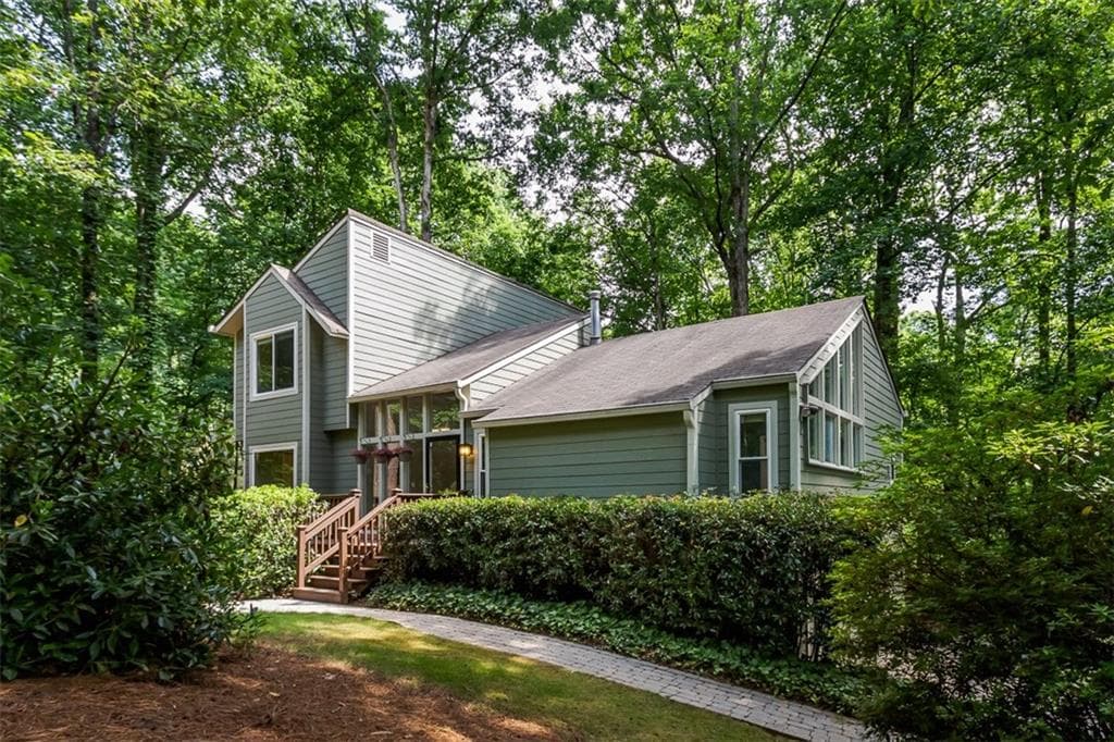 1798 Cedar Cliff Drive, Smyrna, GA 30080 — most recent listing photo
