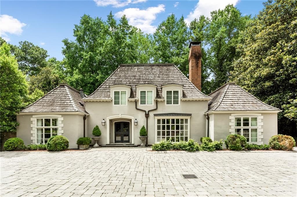5 bedroom, 6 bathroom, 4,592 sq ft single family residence sold at 3392 Kilby Place, Atlanta, GA 30327