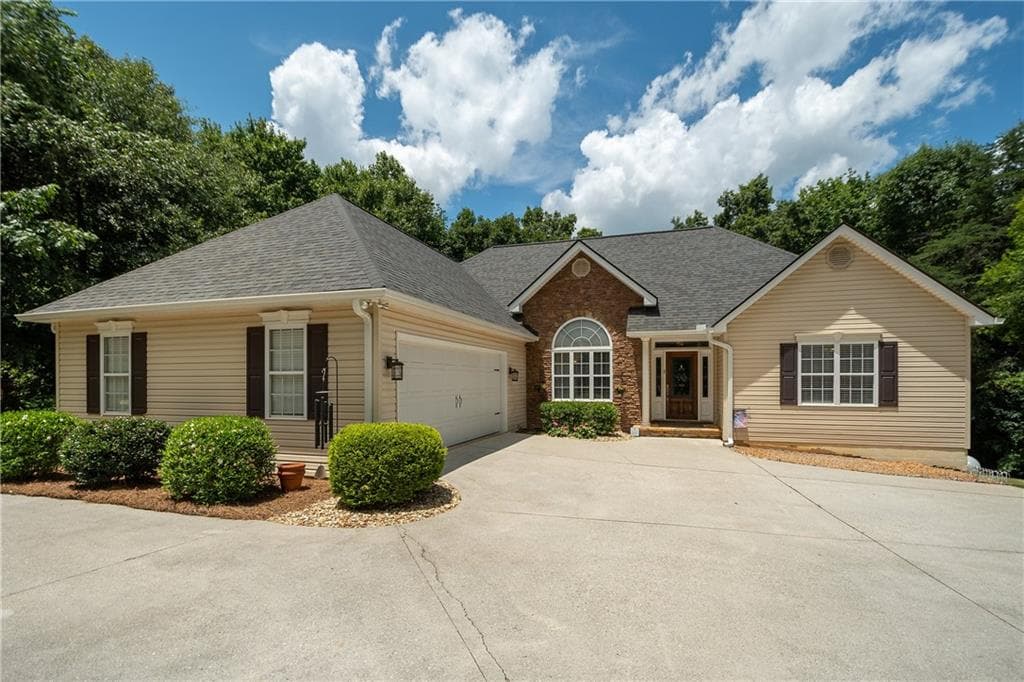 4 bedroom, 3 bathroom, 3,634 sq ft single family residence sold at 2110 Riverwood Drive, Gainesville, GA 30501