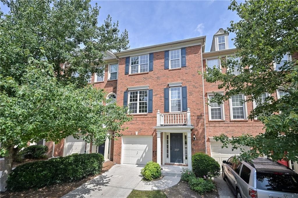 2327 Towneheights Terrace 13, Smyrna, GA 30080 — most recent listing photo