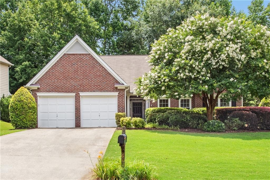 3 bedroom, 2 bathroom, 1,956 sq ft single family residence sold at 600 Kingsport Drive, Roswell, GA 30076