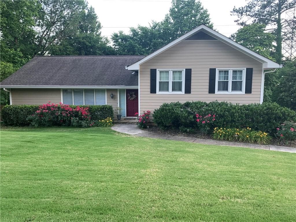 4070 Summit Drive, Marietta, GA 30068 — most recent listing photo