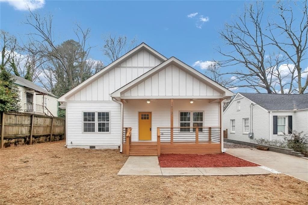 3 bedroom, 4 bathroom, 2,490 sq ft single family residence sold at 1673 Fairway Hill Drive, Atlanta, GA 30317