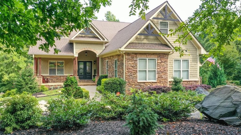 5 bedroom, 7 bathroom single family residence sold at 29 Lantana Way, Newnan, GA 30265