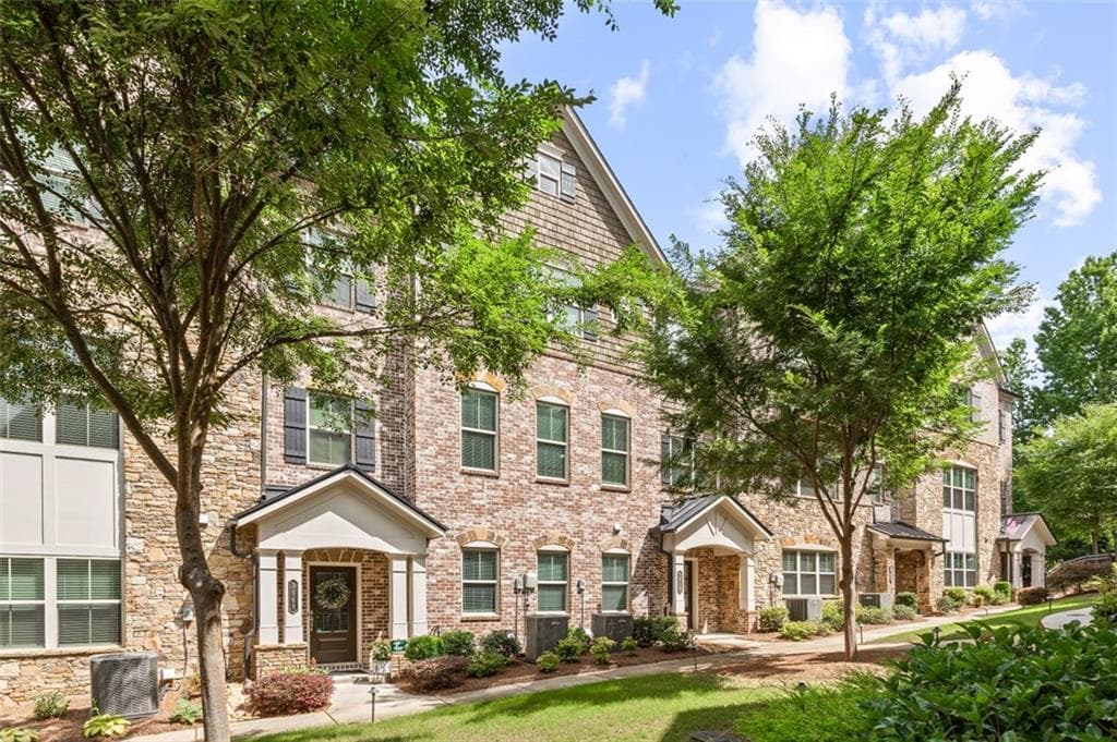 4 bedroom, 4 bathroom, 2,864 sq ft townhouse sold at 1674 HAMMOCK Drive, Smyrna, GA 30080