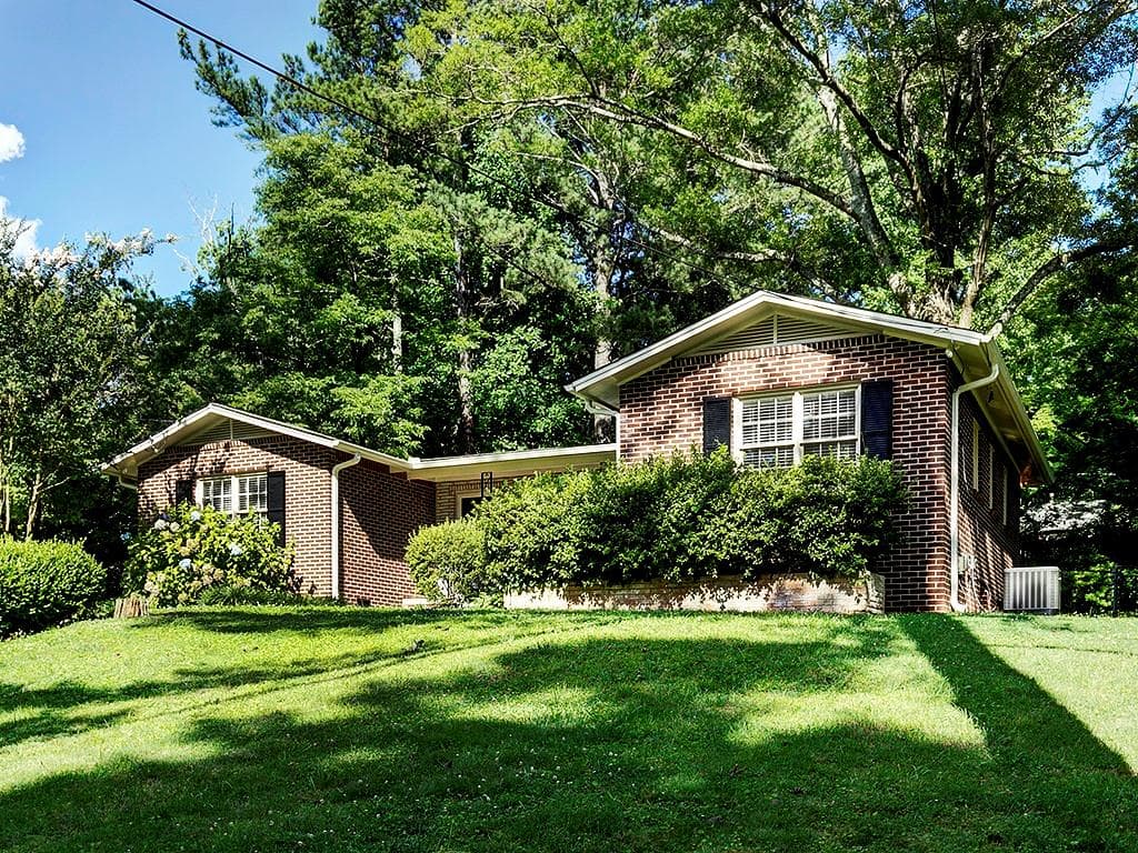 3 bedroom, 2 bathroom, 1,445 sq ft single family residence sold at 3803 Longview Drive, Atlanta, GA 30341