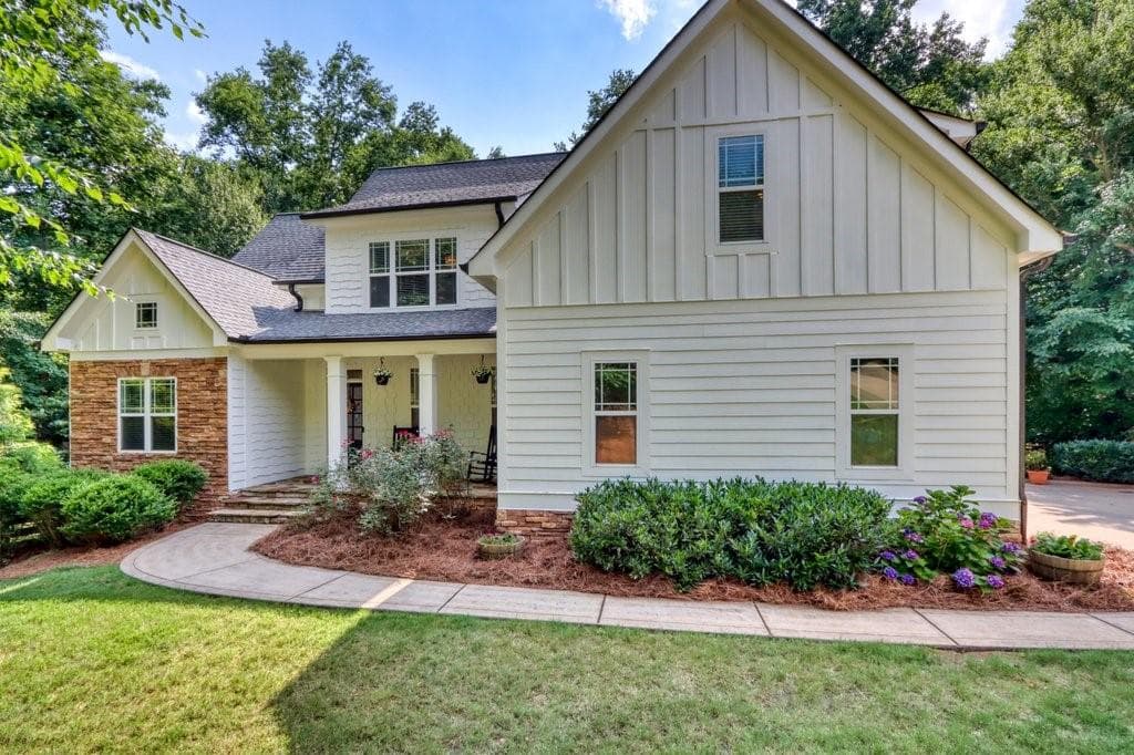 6 bedroom, 6 bathroom, 3,785 sq ft single family residence sold at 212 Autumn Brook Drive, Canton, GA 30115