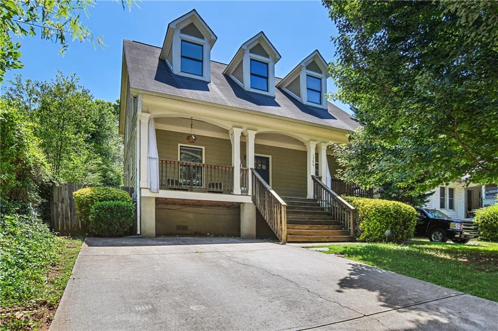 1386 Elizabeth Lane, East Point, GA 30344 — most recent listing photo