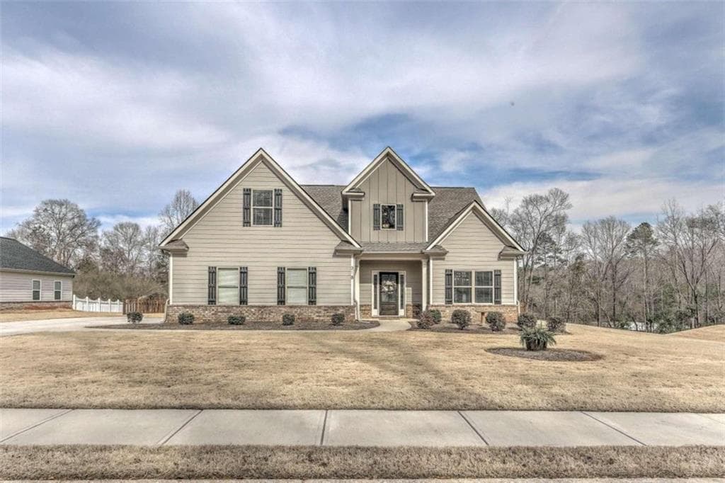 4 bedroom, 3 bathroom, 2,686 sq ft single family residence sold at 318 Rapids, Bogart, GA 30622