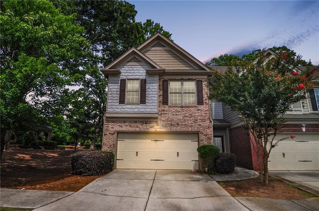 3 bedroom, 3 bathroom, 2,006 sq ft townhouse sold at 325 Swingline Lane, Alpharetta, GA 30004