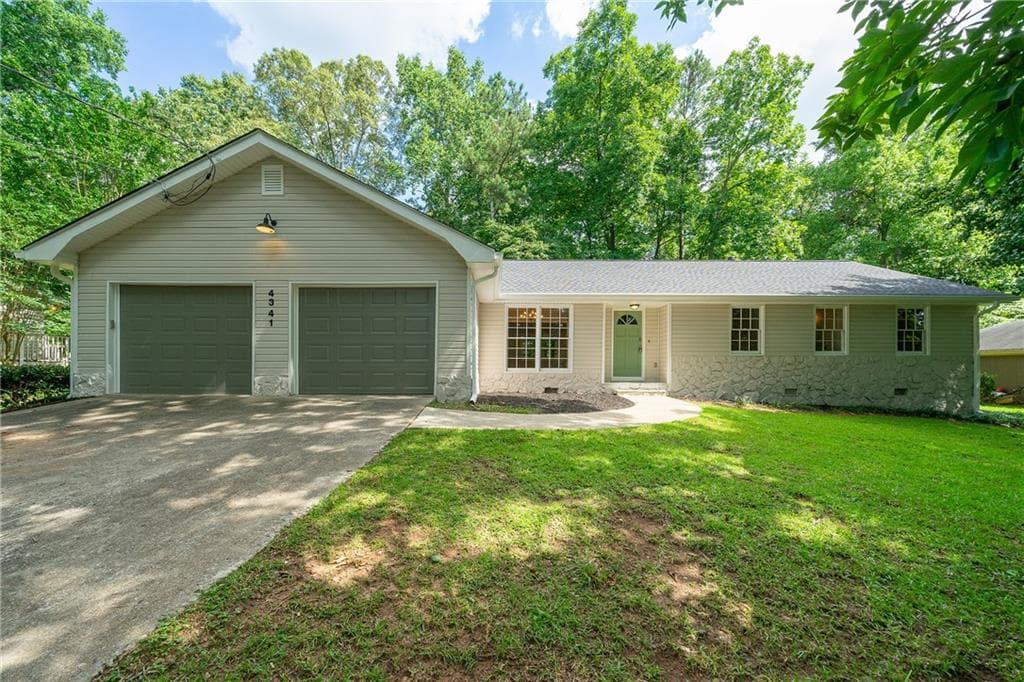 3 bedroom, 3 bathroom single family residence sold at 4341 Fawn Lane, Smyrna, GA 30082