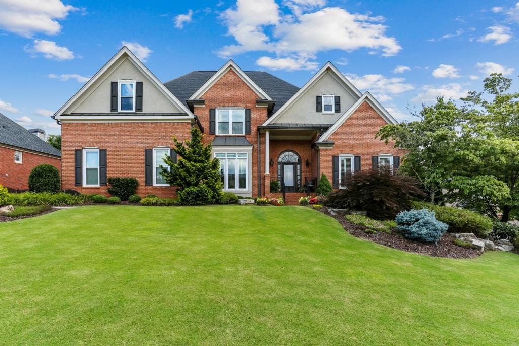 4 bedroom, 5 bathroom, 6,645 sq ft single family residence sold at 4022 Defender Drive, Roswell, GA 30075