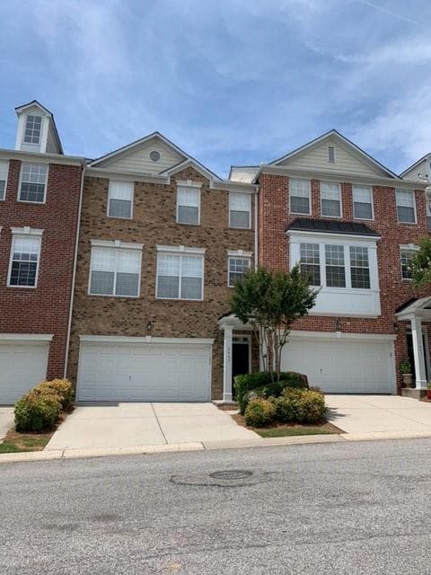 4 bedroom, 4 bathroom, 2,511 sq ft townhouse sold at 3665 Chattahoochee Summit Drive 17, Atlanta, GA 30339