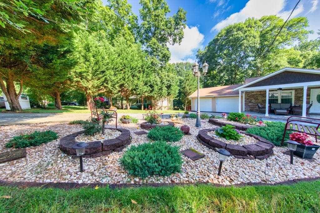 2520 Hawk Creek Trail, Cumming, GA 30041 — most recent listing photo