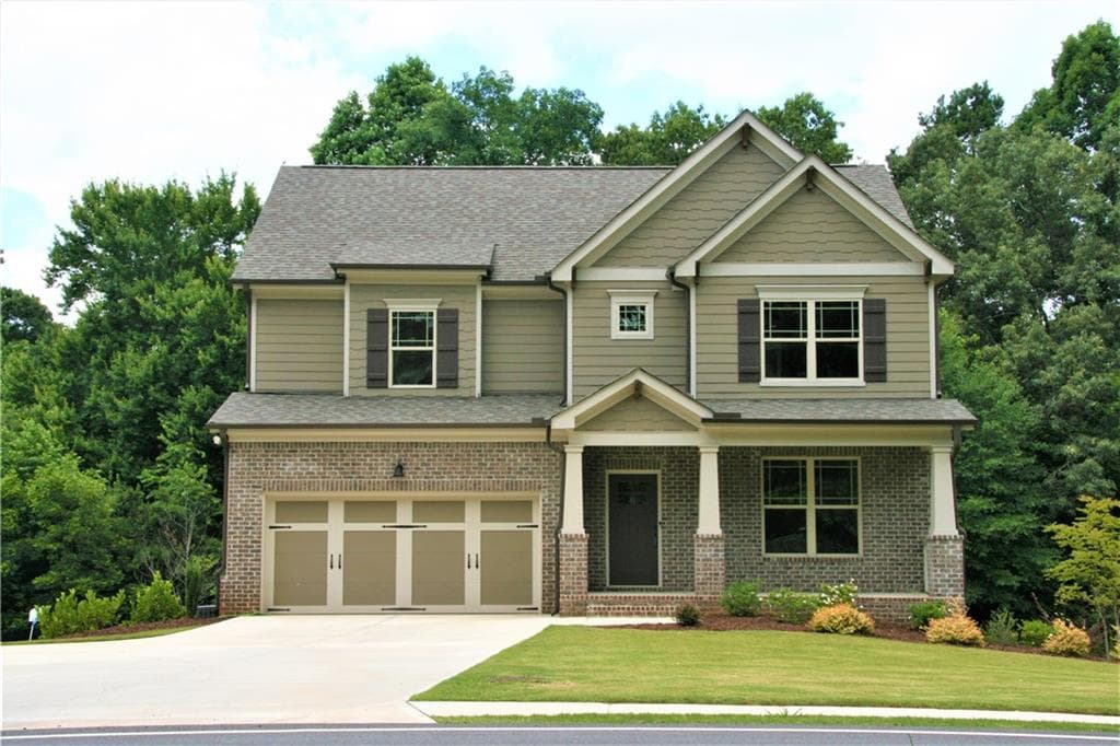 4 bedroom, 3 bathroom, 2,433 sq ft single family residence sold at 4688 Cantrell Road, Flowery Branch, GA 30542