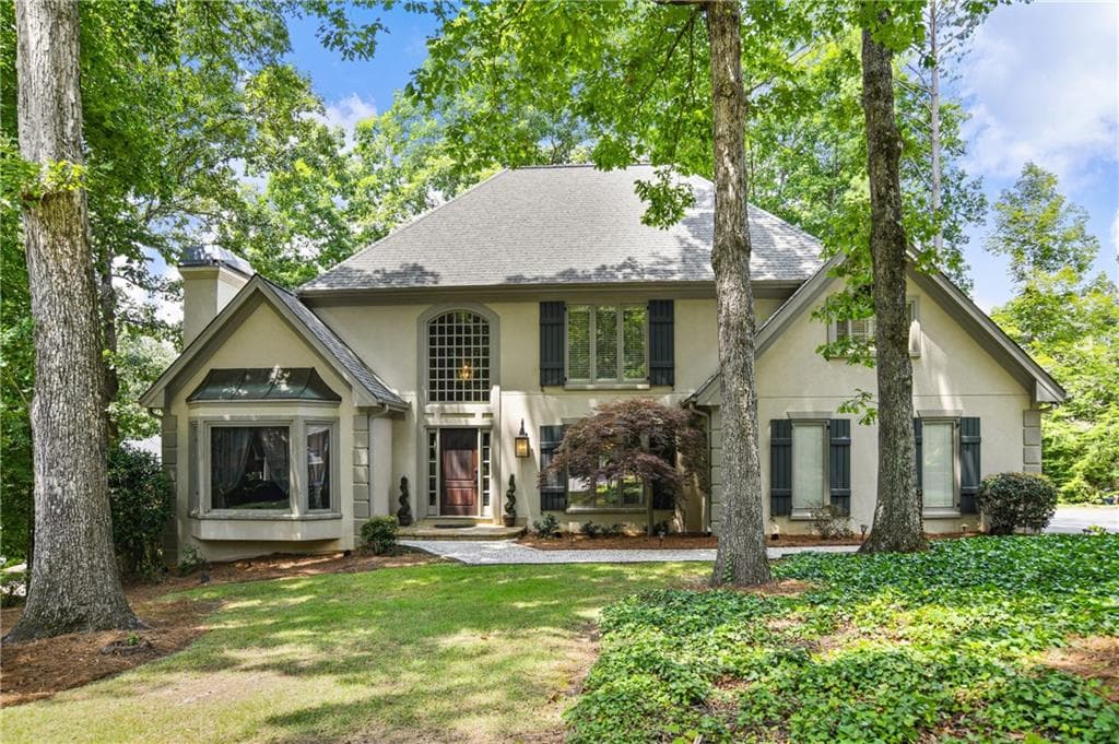 5 bedroom, 4 bathroom, 3,631 sq ft single family residence sold at 2565 Whisper Wind Court, Roswell, GA 30076