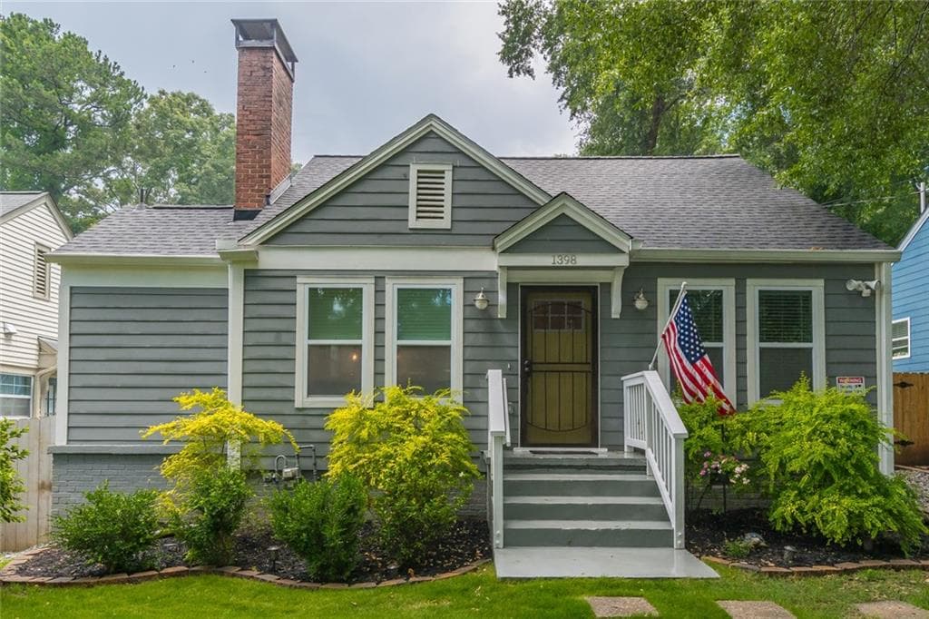 2 bedroom, 2 bathroom, 907 sq ft single family residence sold at 1398 Richland Road, Atlanta, GA 30310