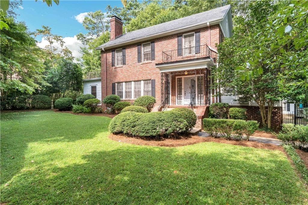 6 bedroom, 4 bathroom, 3,777 sq ft single family residence sold at 1146 Oakdale Road, Atlanta, GA 30307