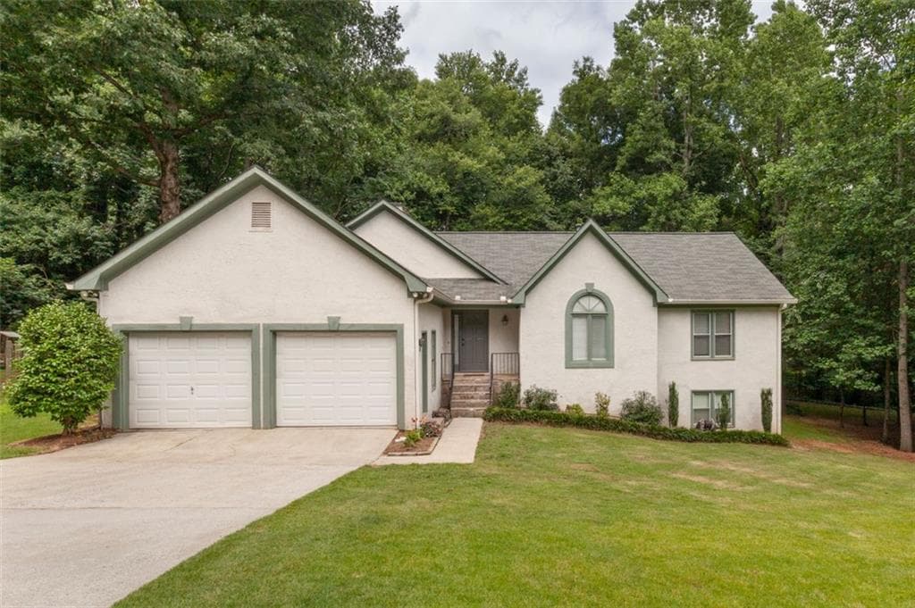 3 bedroom, 2 bathroom, 2,139 sq ft single family residence sold at 4832 SHALLOW CREEK Drive, Kennesaw, GA 30144